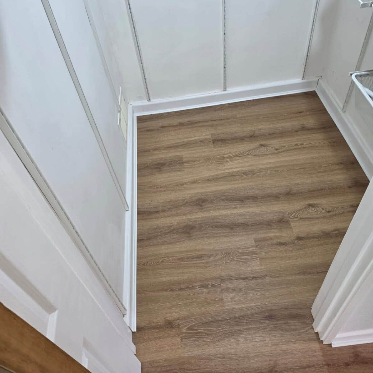 Laminate flooring by Top 2 Bottom, Hampshire